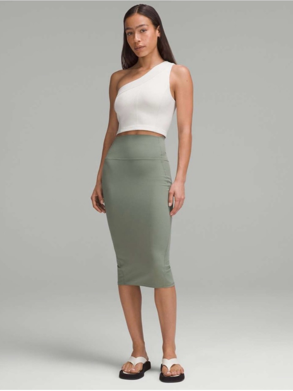 Lululemon Nulu Slim-Fit High Rise Skirt Grey Eucalyptus Sz 6